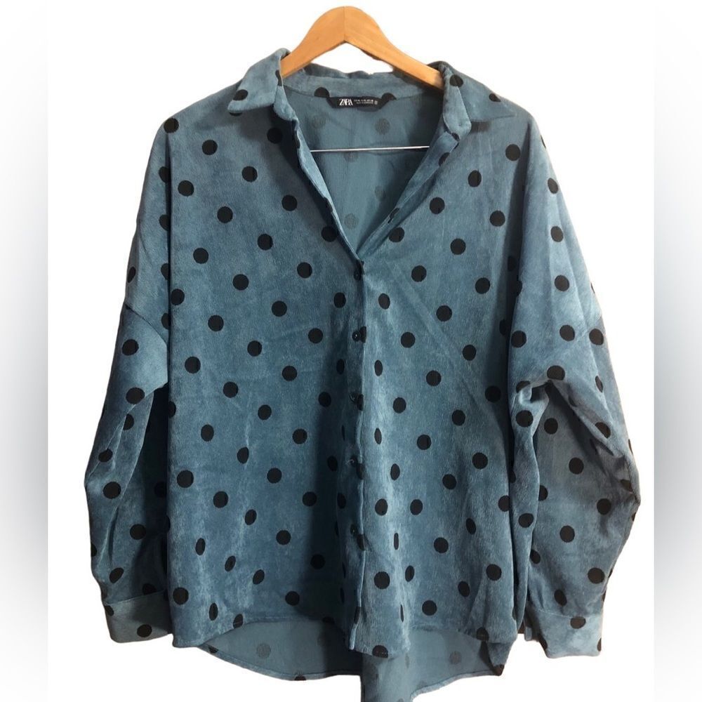 Zara Blue Corduroy Button Down Shirt With Black Polka Dots. Hi lo Hem Size XL